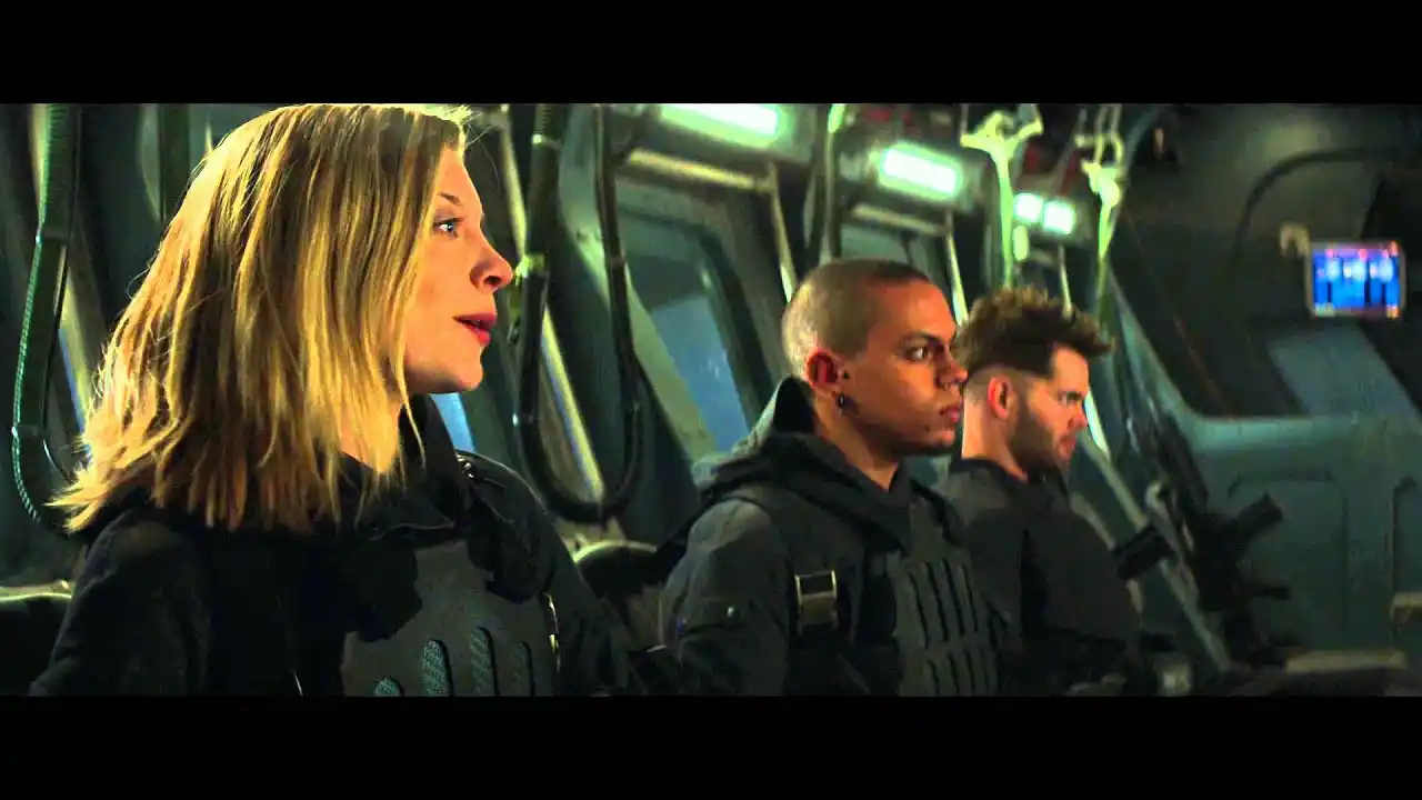 DIE TRIBUTE VON PANEM - MOCKINGJAY TEIL 1 | Clip "Die Crew" | Ab 20. November im Kino