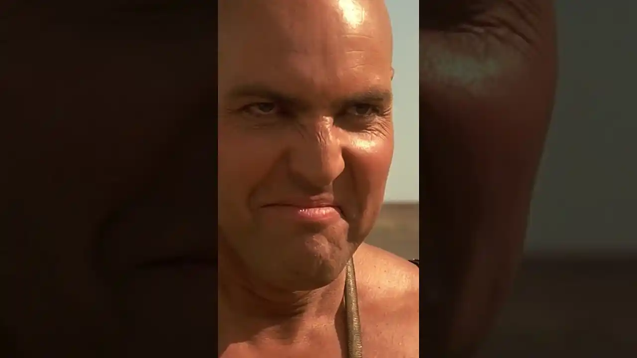 Video: Klasse, den Sand kriegen wir jetzt wochenlang nicht mehr aus den Klamotten... 😩 #DieMumie1999