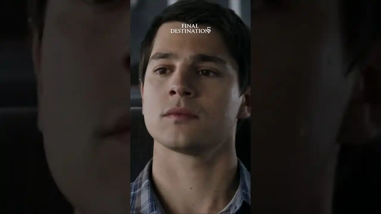 Video: Das könnte die letzte Busfahrt seines Lebens sein. ☠️ #FinalDestination5 jetzt bei #Sky.