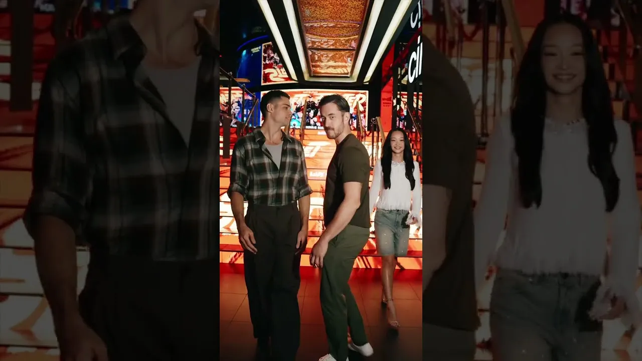 Video: London Theater Walk #streetfighter