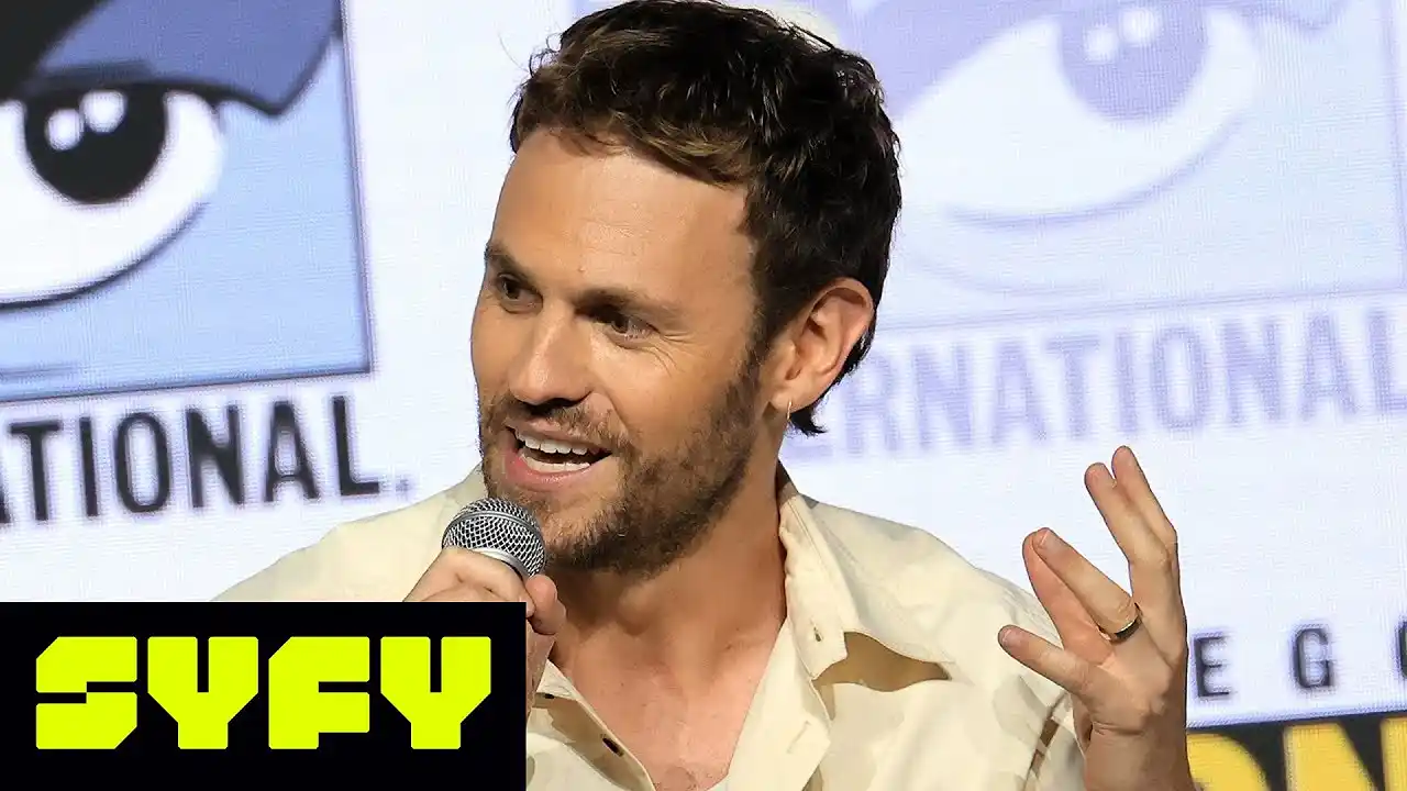 Video: Rings Of Power: Charlie Vickers Details Sauron’s Quest to FORGE THE ONE RING | SYFY