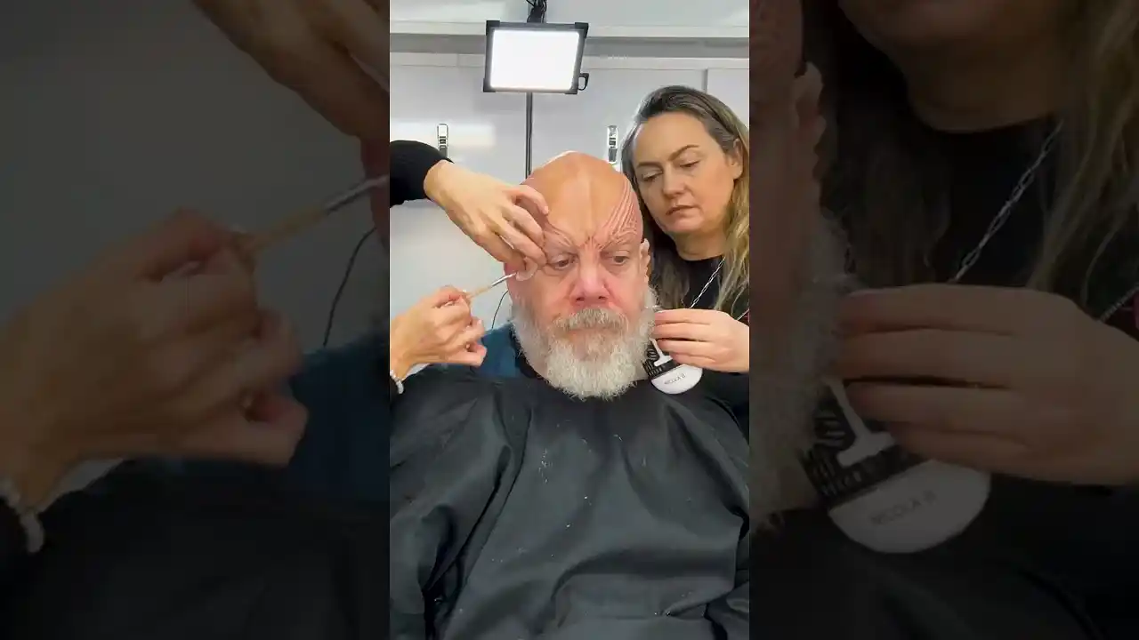 Video: Paul Giamatti becoming Nus Braka #StarTrek #StarfleetAcademy