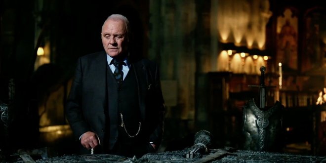 Sir Anthony Hopkins in „Transformers: The Last Knight” Sir Anthony Hopkins in „Transformers: The Last Knight”