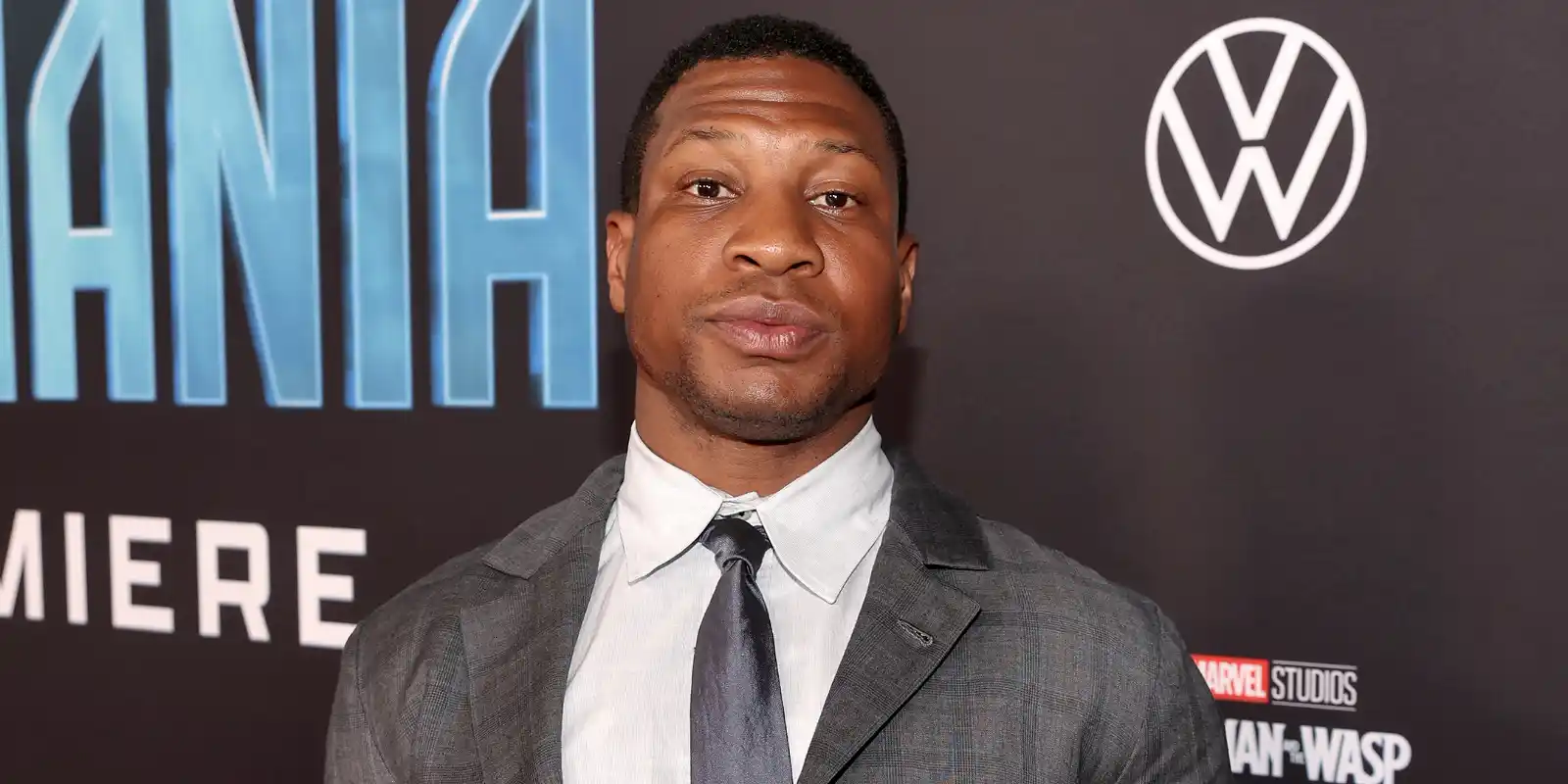 Jonathan Majors bei der Premiere von „Ant-Man and the Wasp: Quantumania” Jonathan Majors bei der Premiere von „Ant-Man and the Wasp: Quantumania”