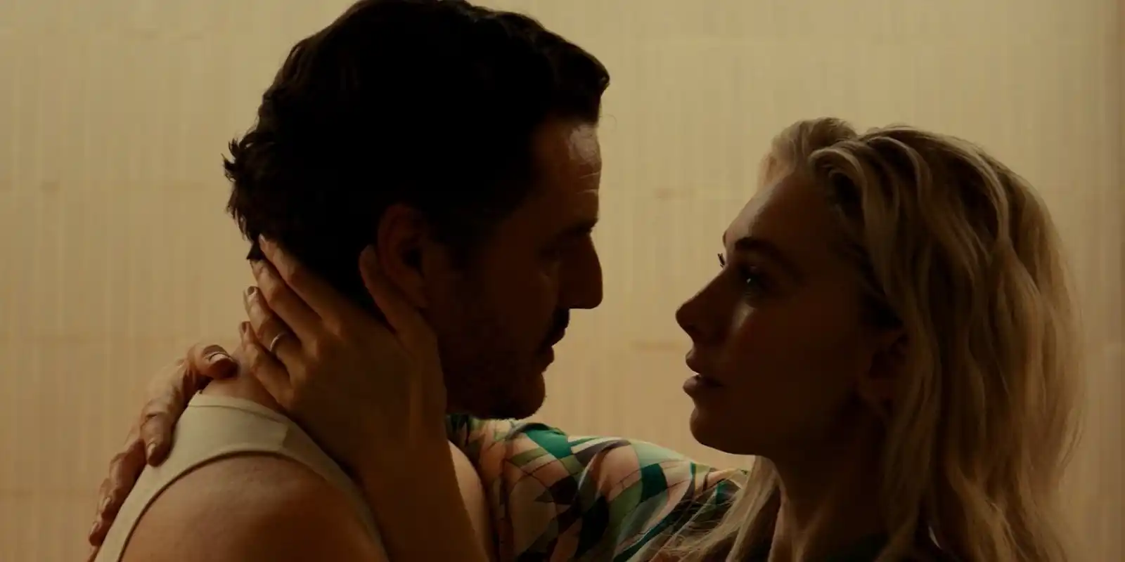 Pedro Pascal und Vanessa Kirby als Reed Richards und Sue Storm