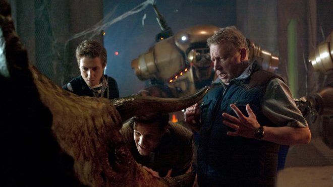 Doctor Who 07x02 - Dinos im All