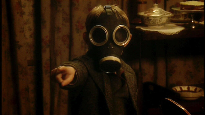 Doctor Who 01x09 - Das leere Kind (1)