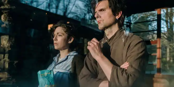 Severance 1x01 &ndash; Szenenbild
