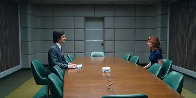 Severance 1x01 &ndash; Szenenbild