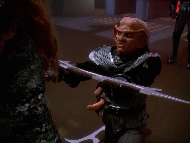 Star Trek: Deep Space Nine 05x03 - Gefährliche Liebschaften