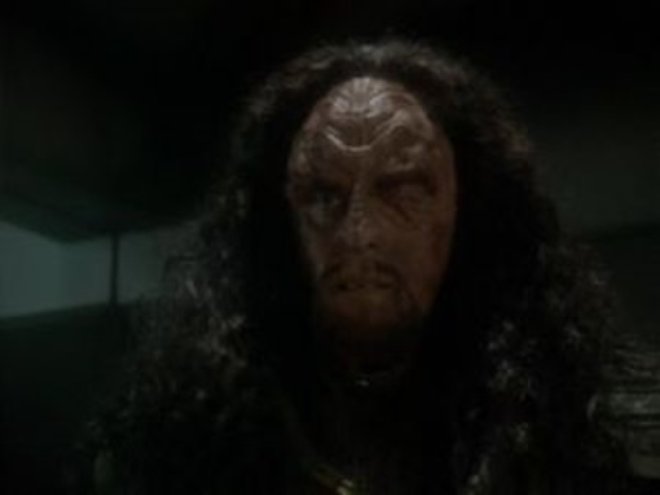 Star Trek: Deep Space Nine 05x14 - Die Schatten der Hölle (1)