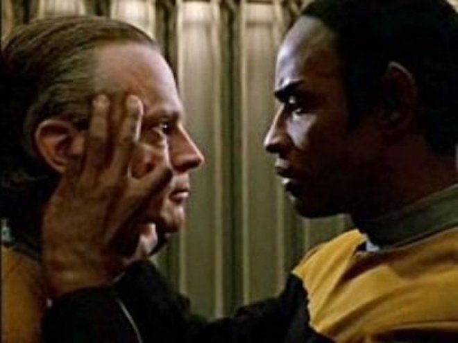 Star Trek: Raumschiff Voyager 02x16 - Gewalt