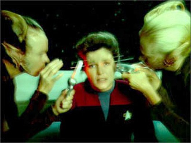 Star Trek: Raumschiff Voyager 04x07 - Verwerfliche Experimente