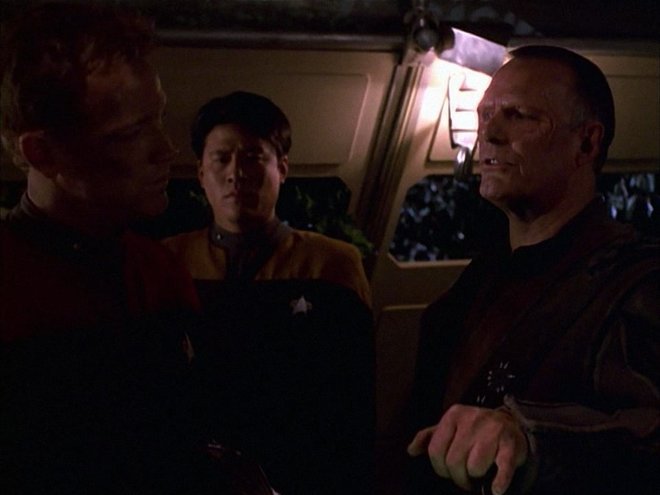 Star Trek: Raumschiff Voyager 06x14 - Das Mahnmal