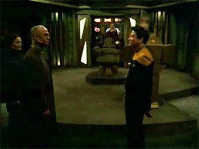 Star Trek: Raumschiff Voyager 07x08 - „Nightingale“