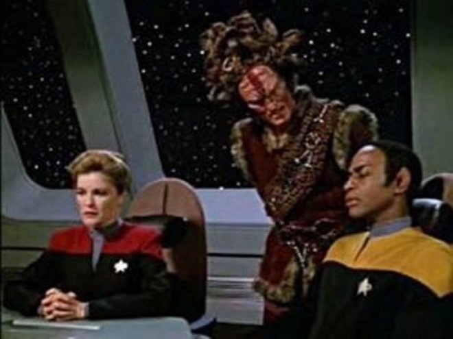 Star Trek: Raumschiff Voyager 02x14 - Allianzen