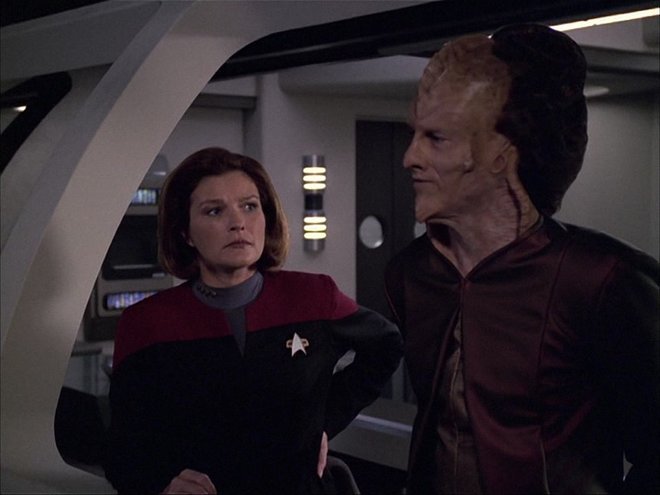 Star Trek: Raumschiff Voyager 06x07 - Die Zähne des Drachen
