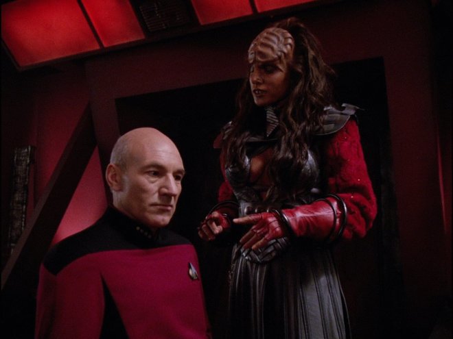Raumschiff Enterprise: Das nächste Jahrhundert 04x26 - Der Kampf um das Klingonische Reich – Teil 1