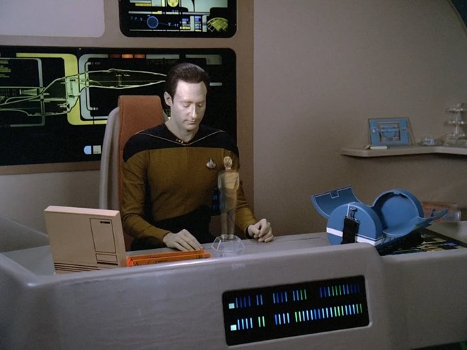 Raumschiff Enterprise: Das nächste Jahrhundert 02x09 - Wem gehört Data?