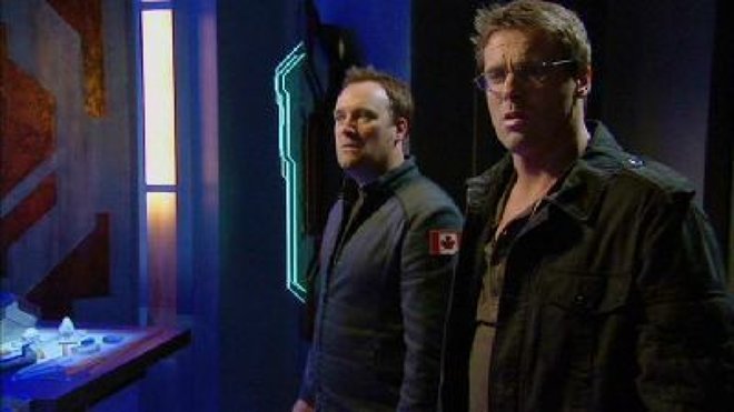 Stargate Atlantis 05x10 - Erster Kontakt