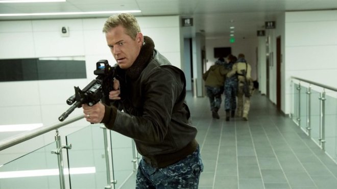 The Last Ship 02x01 - Stadt im Chaos