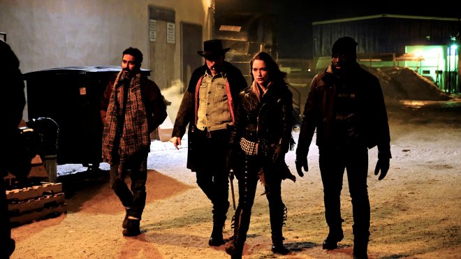 Wynonna Earp 03x01 - Blood Red and Going Down