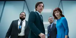 Bild zum Artikel: „Severance“: Adam Scott bestätigt Dreharbeiten zu Staffel 3