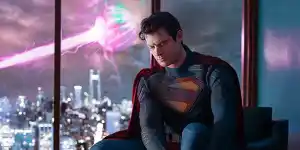 Foto zur News: Superman: Erstes offizielles Bild mit David Corenswets
